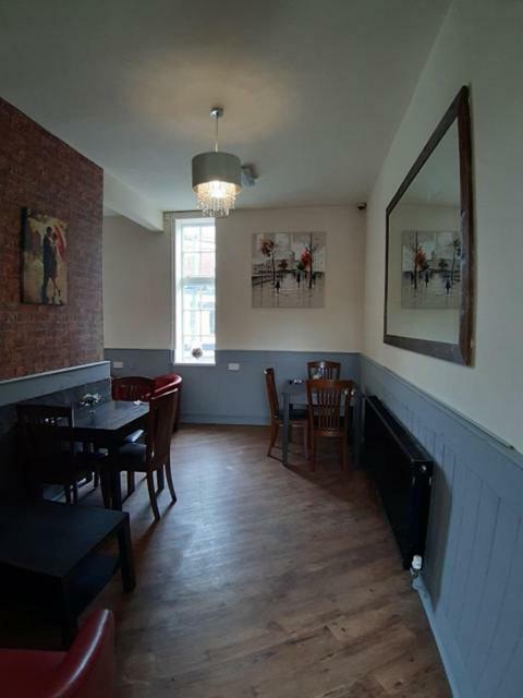 The Lowman Tiverton  Exterior photo